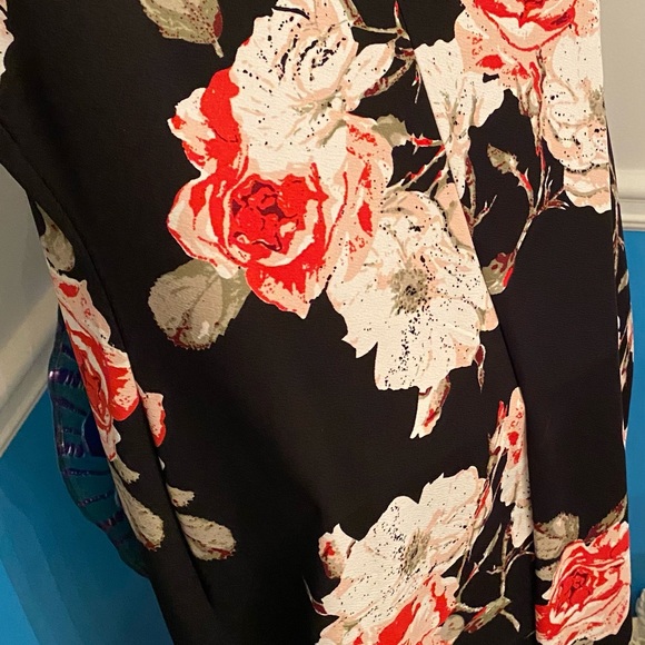 Plus Fitted Floral Dusty Rose Dress - Picture 10 of 13